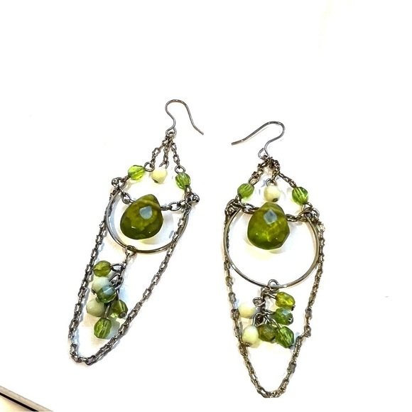 Green chandelier earrings - Picture 2 of 3